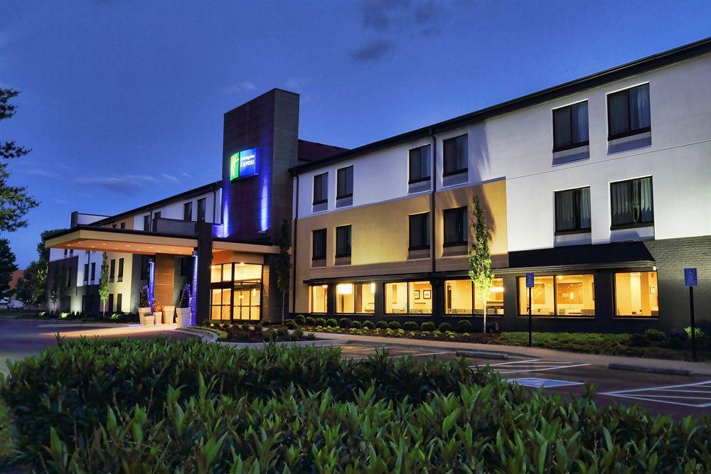 Holiday Inn Express Brentwood-South Cool Springs By Ihg Екстер'єр фото
